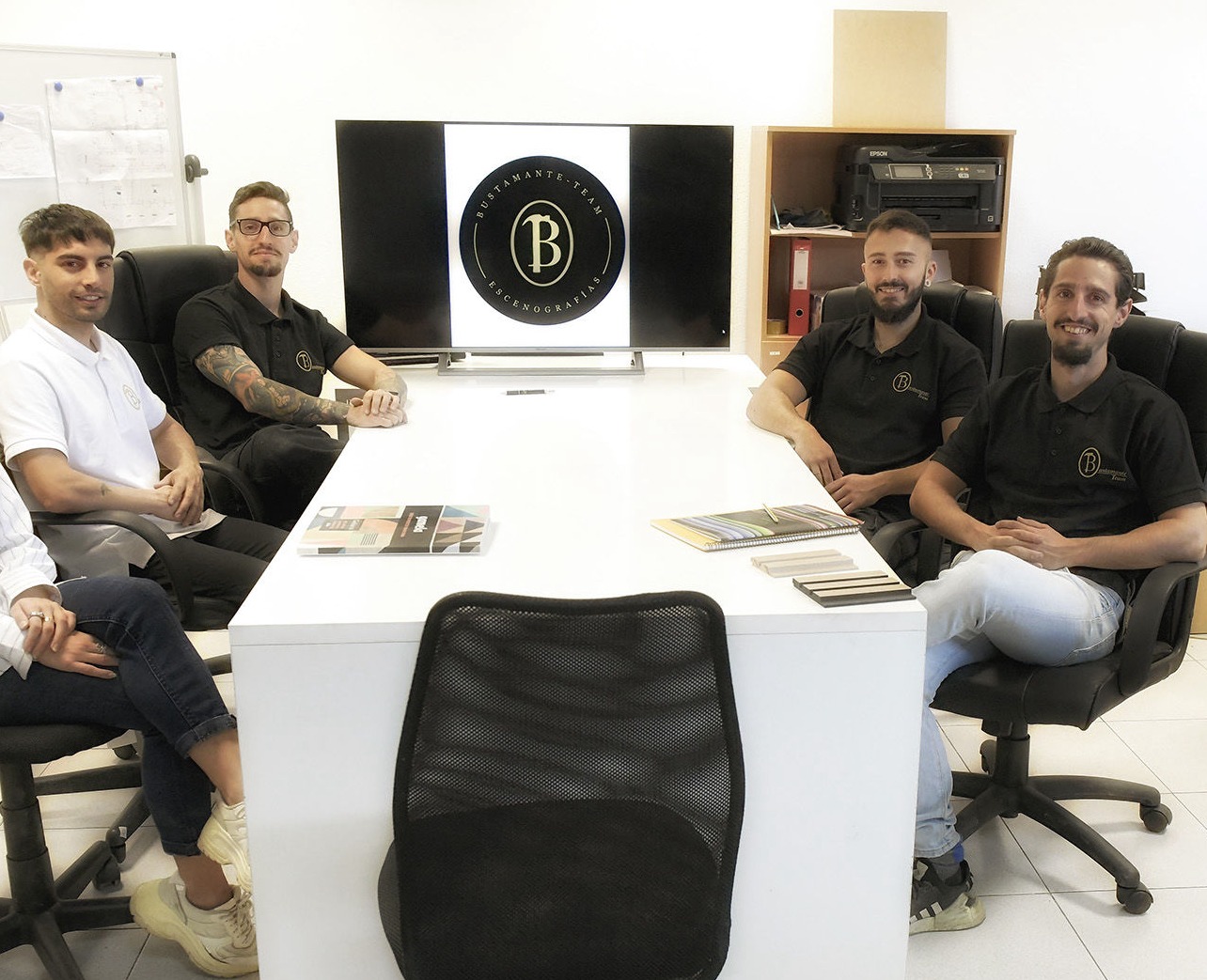 trabajo-decorado-de-television-escenografia-team-bustamante