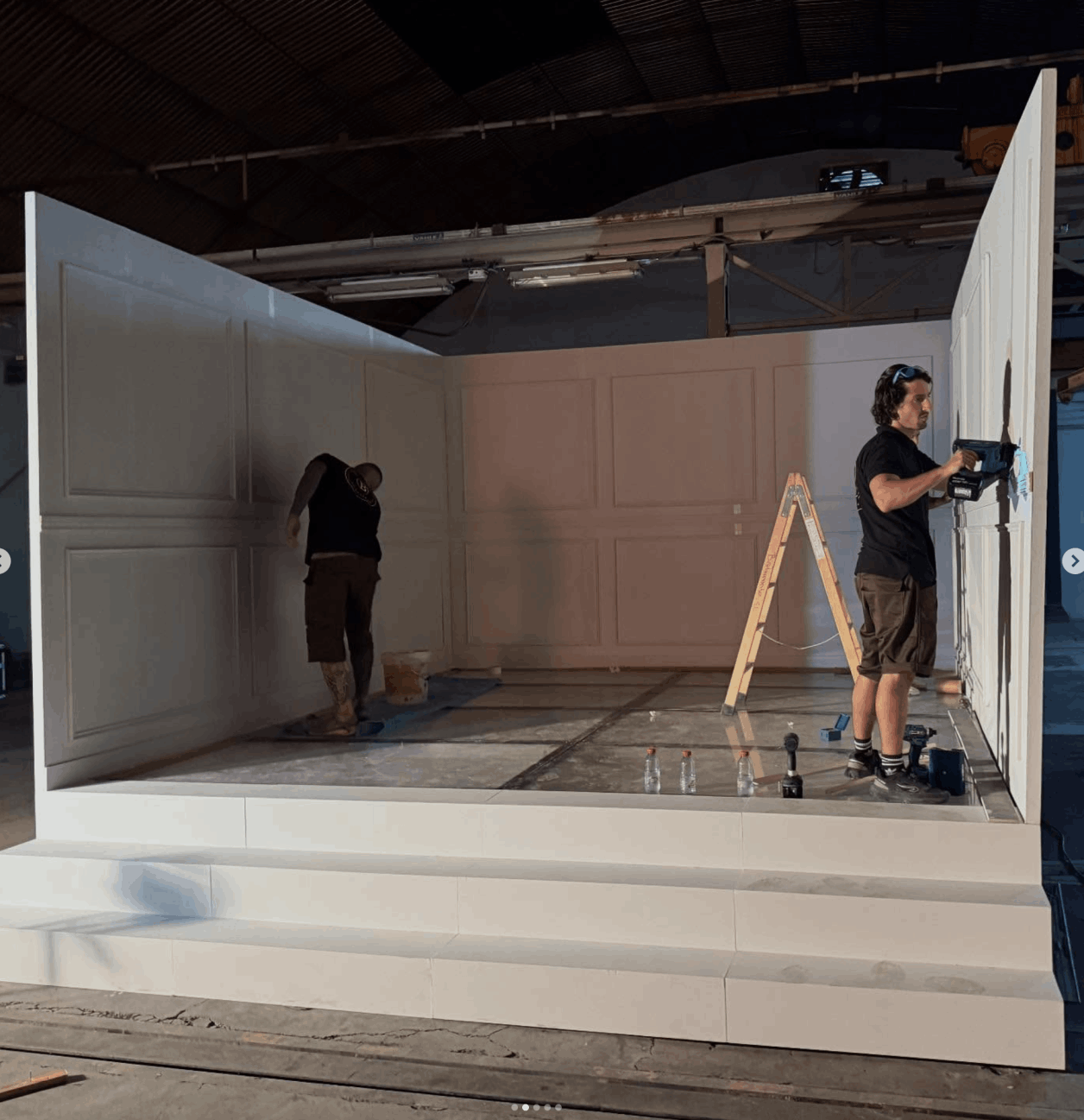 trabajo-decorado-de-television-escenografia-team-bustamante